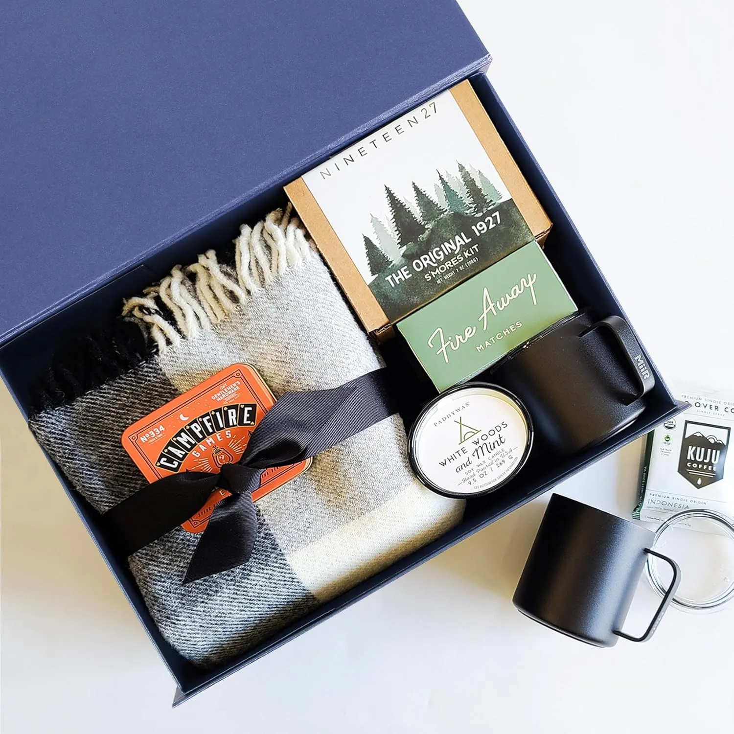 Aimyoo Navy Blue Collapsible Gift Box with Magnetic Closure Lids 10.5x7x3 in, Bridesmaid Groomsmen Proposal Box, Medium Rectangle Box for Present Graduation Storage 3 Pack