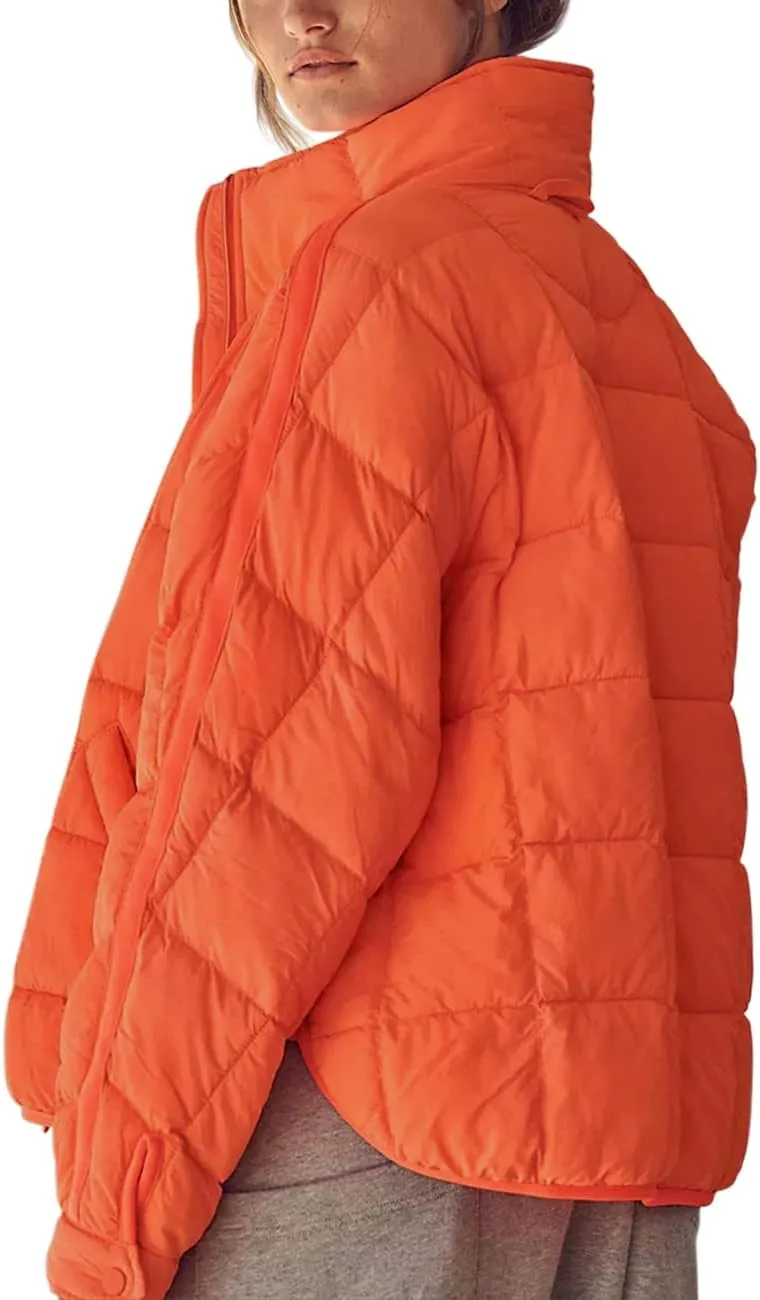 Aiopr Women's Oversized Lightweight Down Coat Long Sleeve Zip Packable Short Puffer Jackets