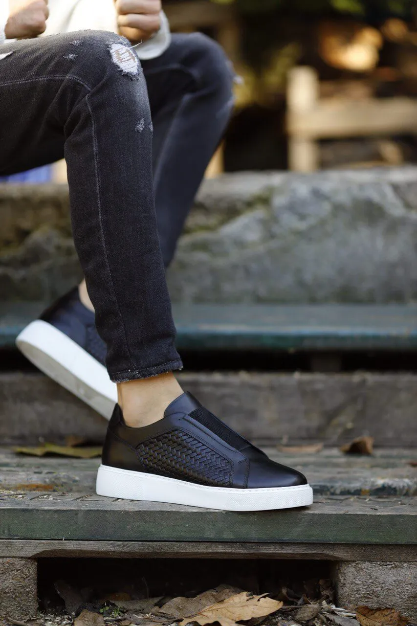 Black Straw Detailed sneakers