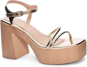 Chinese Laundry Women's Avianna Wedge Sandal