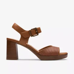 Clarks Women's AmbyrLyn Faye Tan Interest 26181953