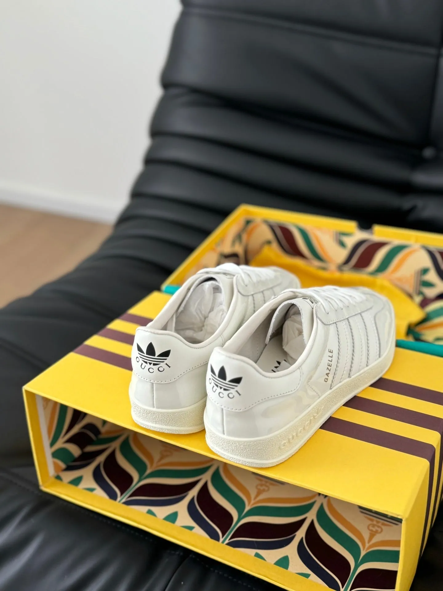 Hassle-free CALFSKIN GG GAZELLE & WHITE ADIDAS Gucci SNEAKER Energy-efficient