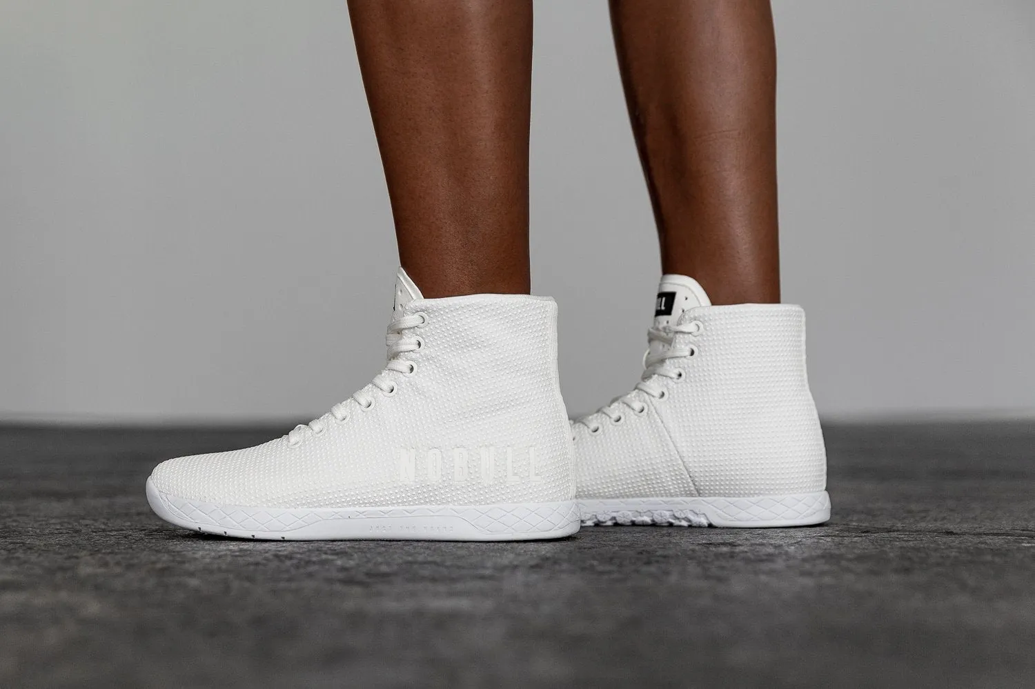 HIGH-TOP WHITE TRAINER (WOMEN'S)