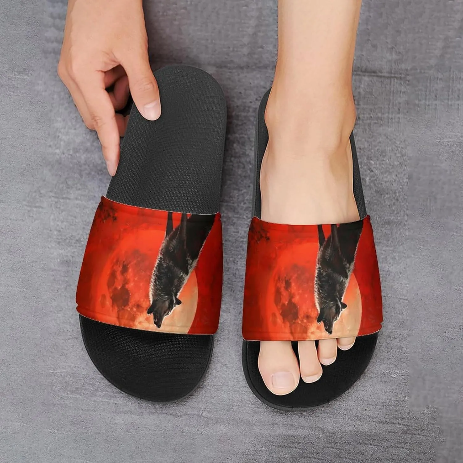 Howling Wolf Red Moon Novelty Slippers Slides Sandals Shower Home House Shoes Non-Slip Soft Sole Shoe For Men Women Bathroom