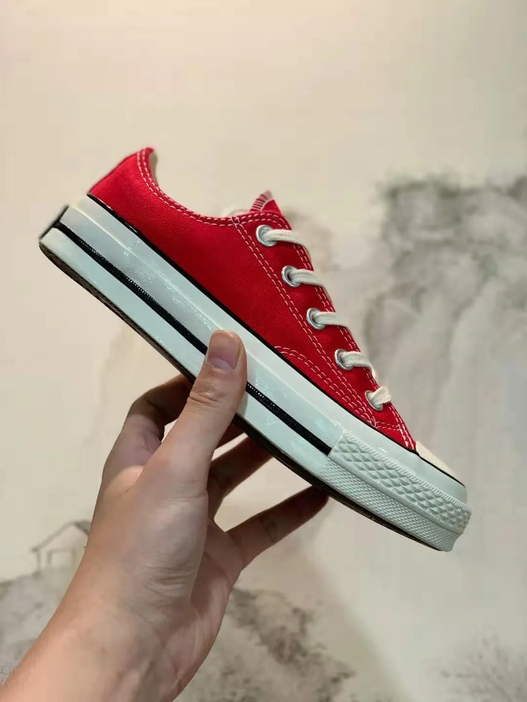 Ivory' Supportive Chuck 70 Ox Efficient communication 'Red
