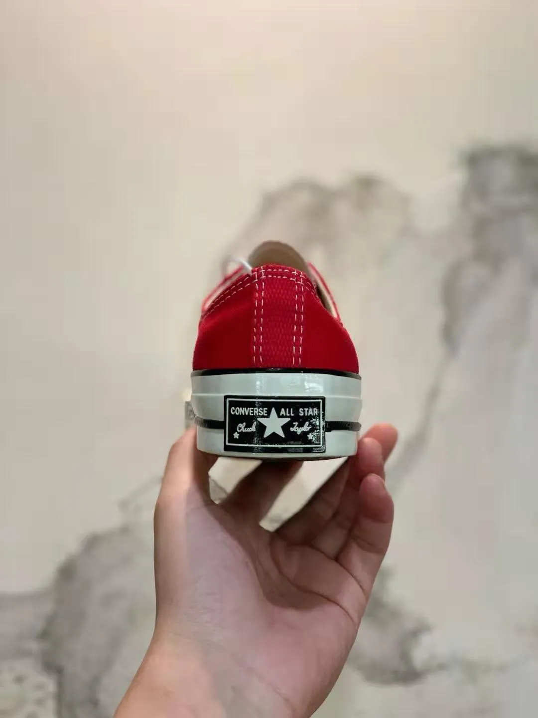Ivory' Supportive Chuck 70 Ox Efficient communication 'Red