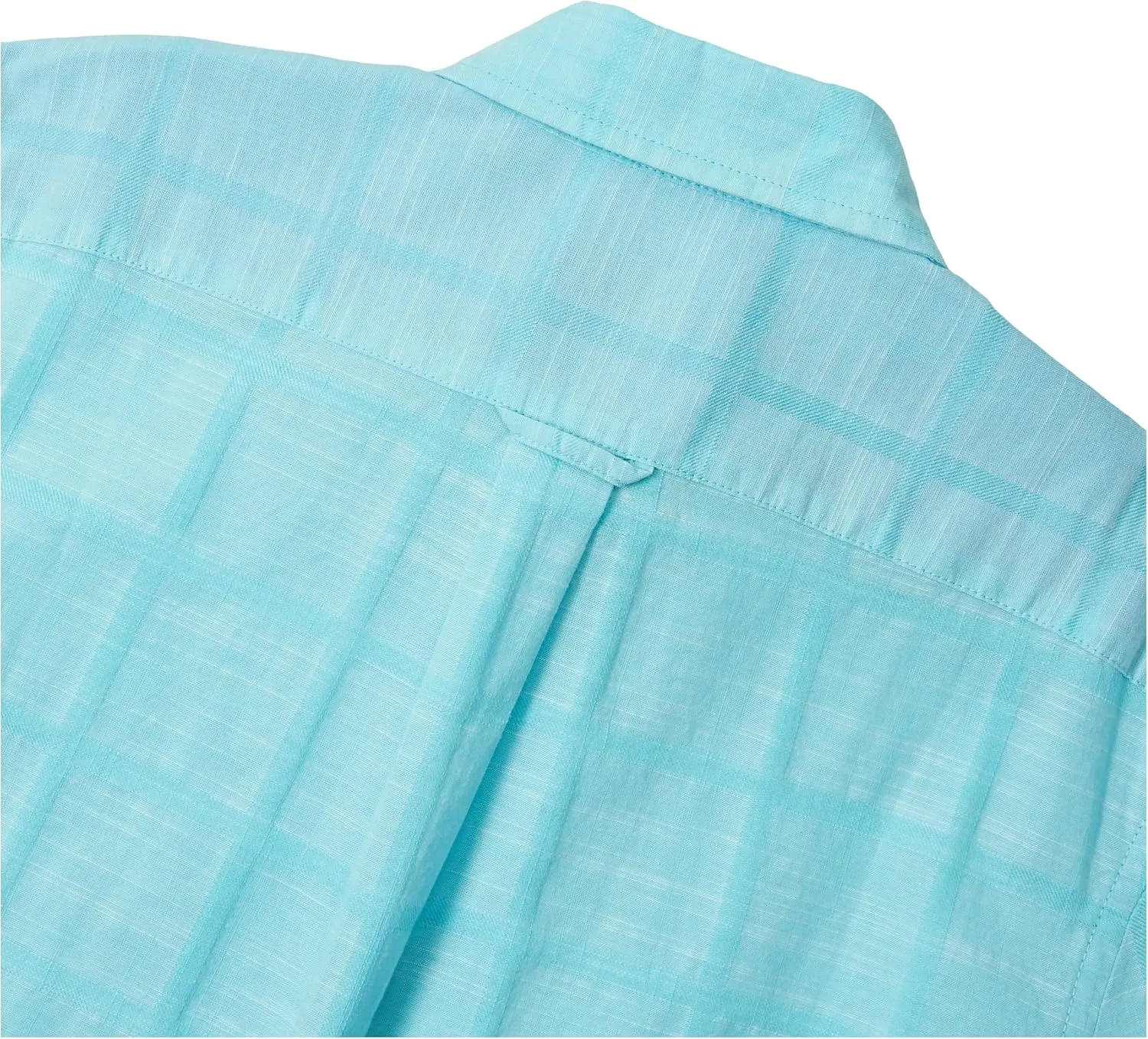 IZOD Men's Saltwater Short Sleeve Windowpane Button Down Shirt