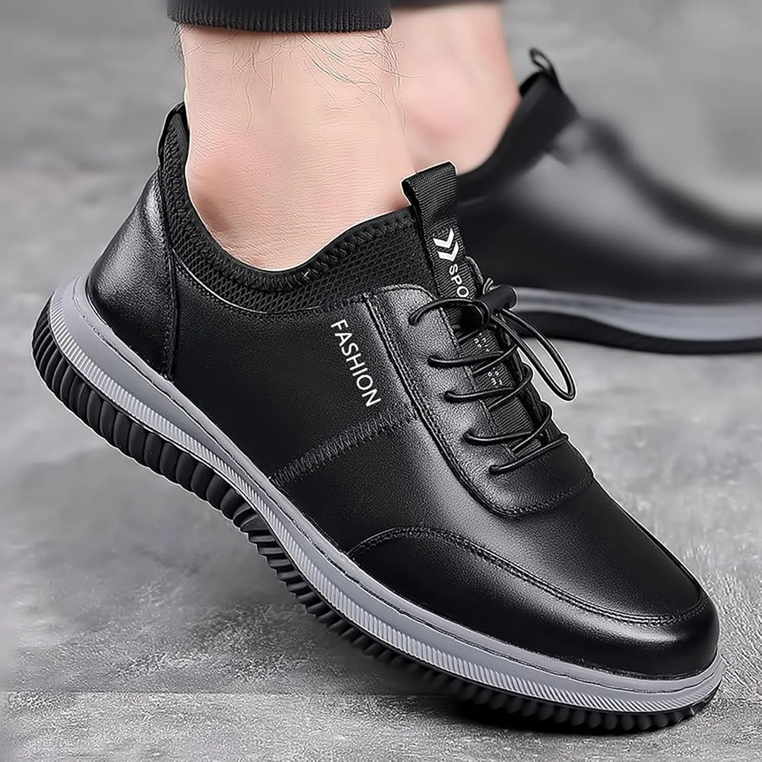 Men Flat Mesh Sneaker Breathable Lightweight Solid Color Fashion Casual Shoes for Men Summer and Autumn
