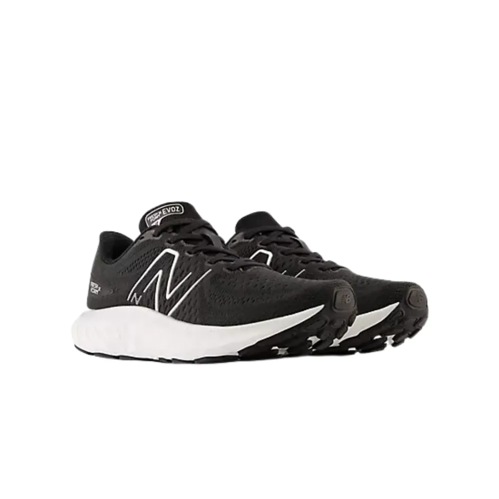 New Balance FF EVOZ v3 M (2E) Black/White