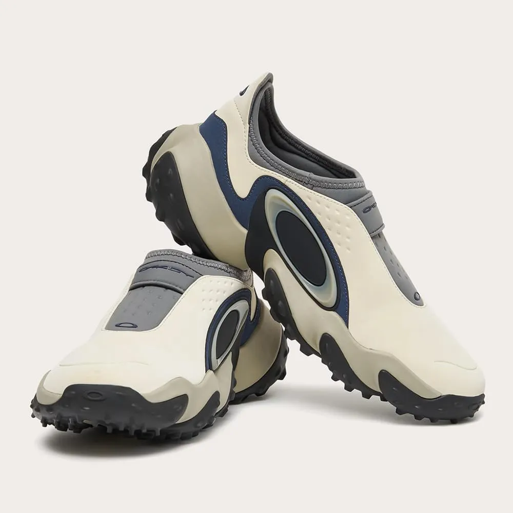 Oakley Men's Edge Icon Sneaker