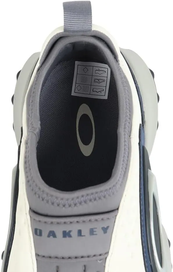 Oakley Men's Edge Icon Sneaker