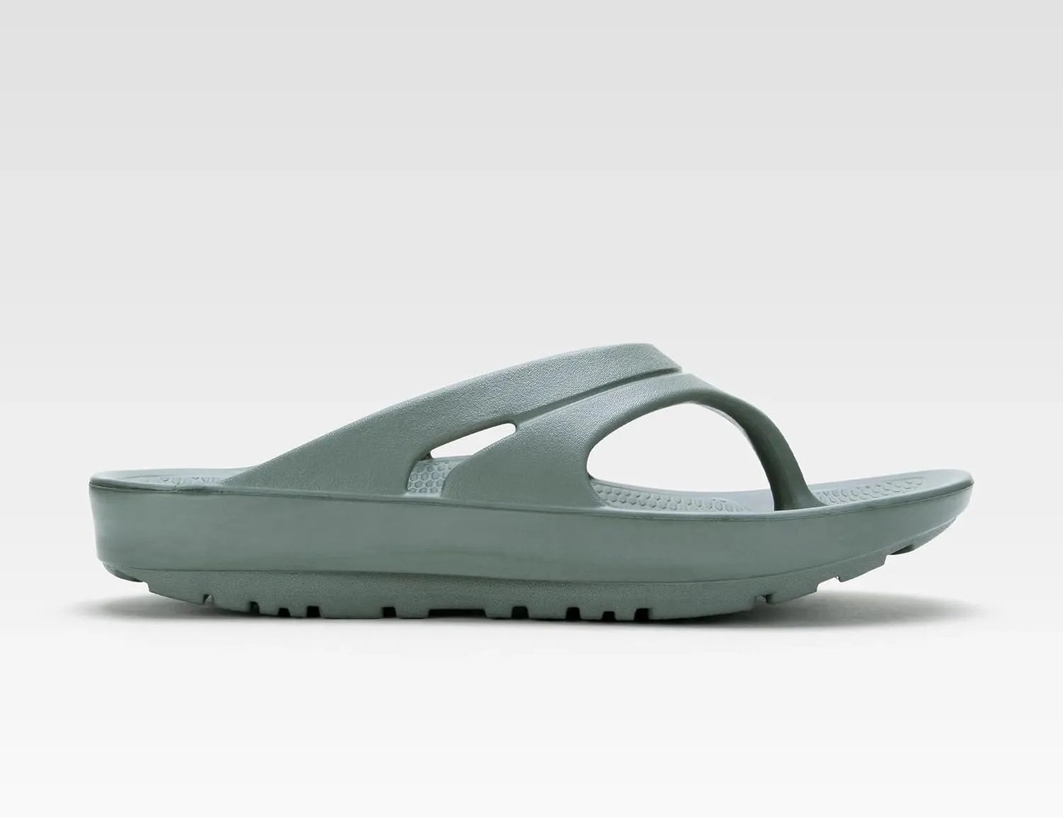 Oka Unisex Sustainable Lightweight USA Made Recovery Flip Flops