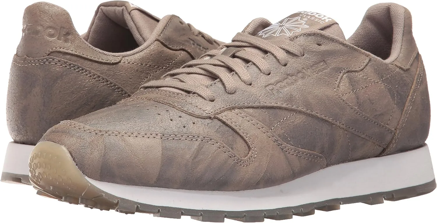 Reebok Men's CL Leather CTE Fashion Sneaker