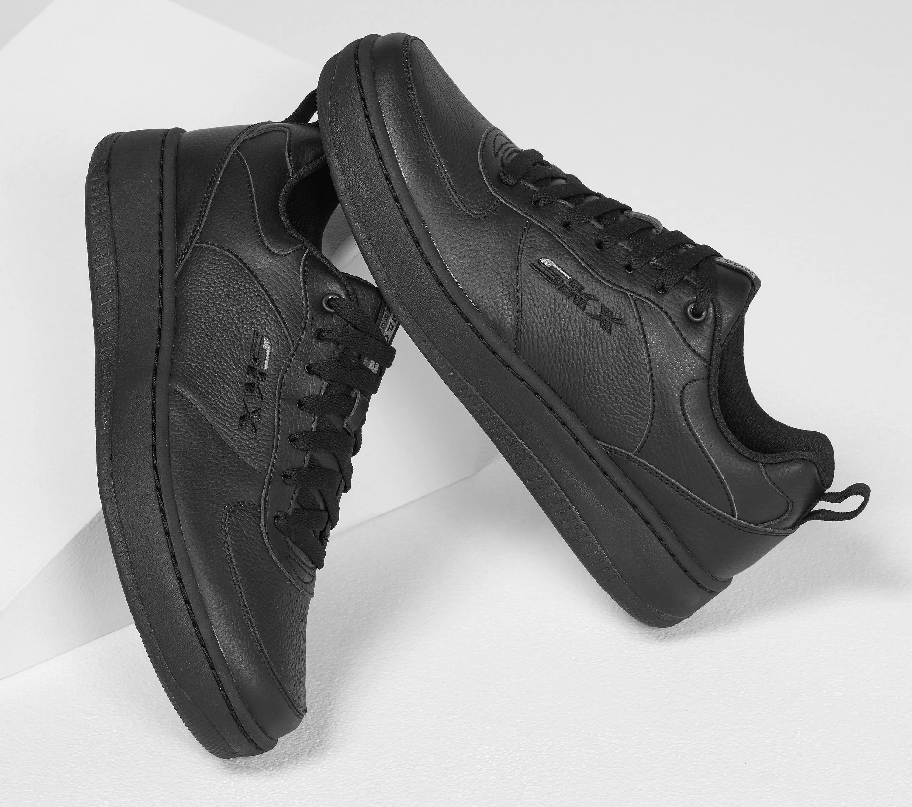 Skechers Mens Sport Court 92 Black Leather Classic Lace Up Trainer Shoes