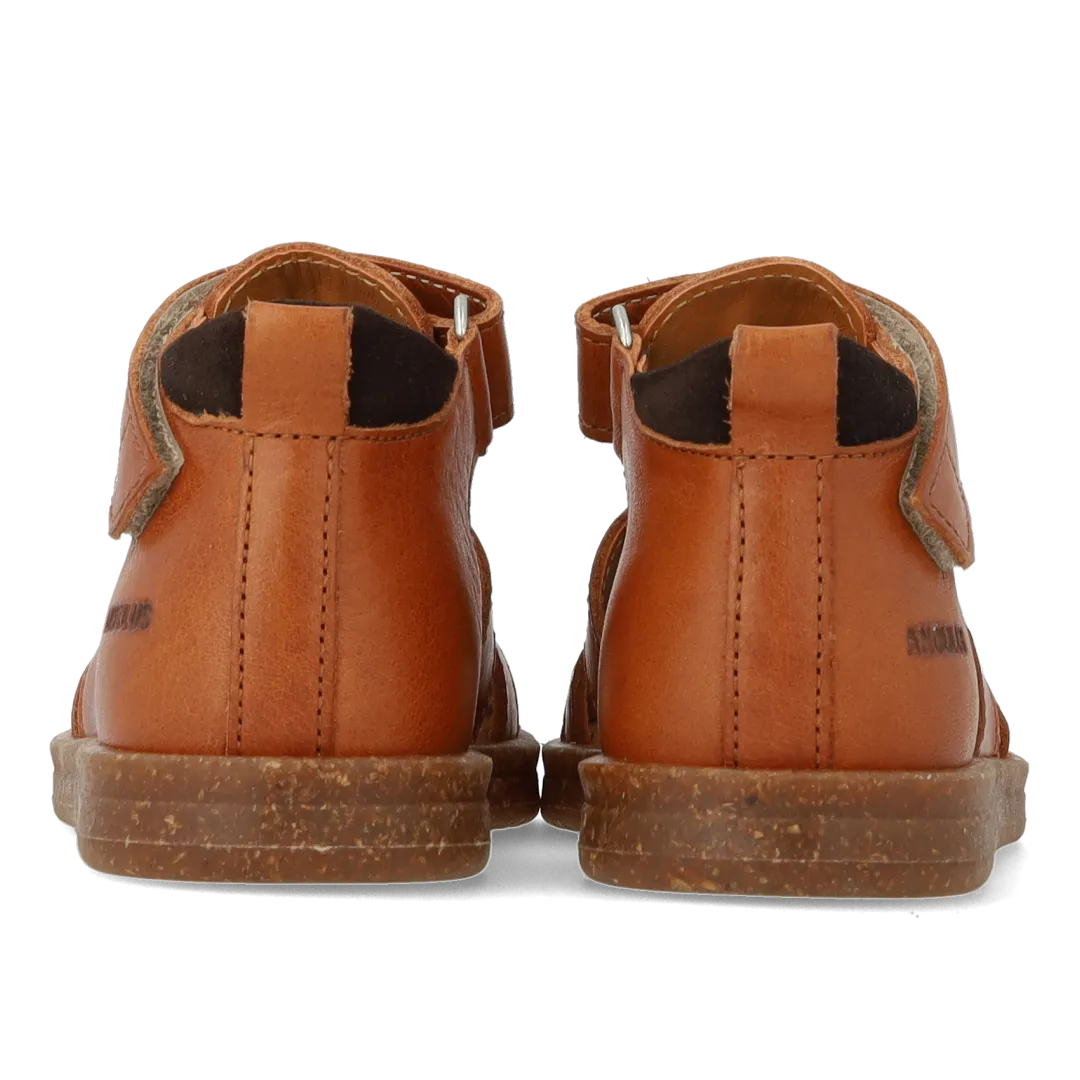 Starter sandal with velcro closure