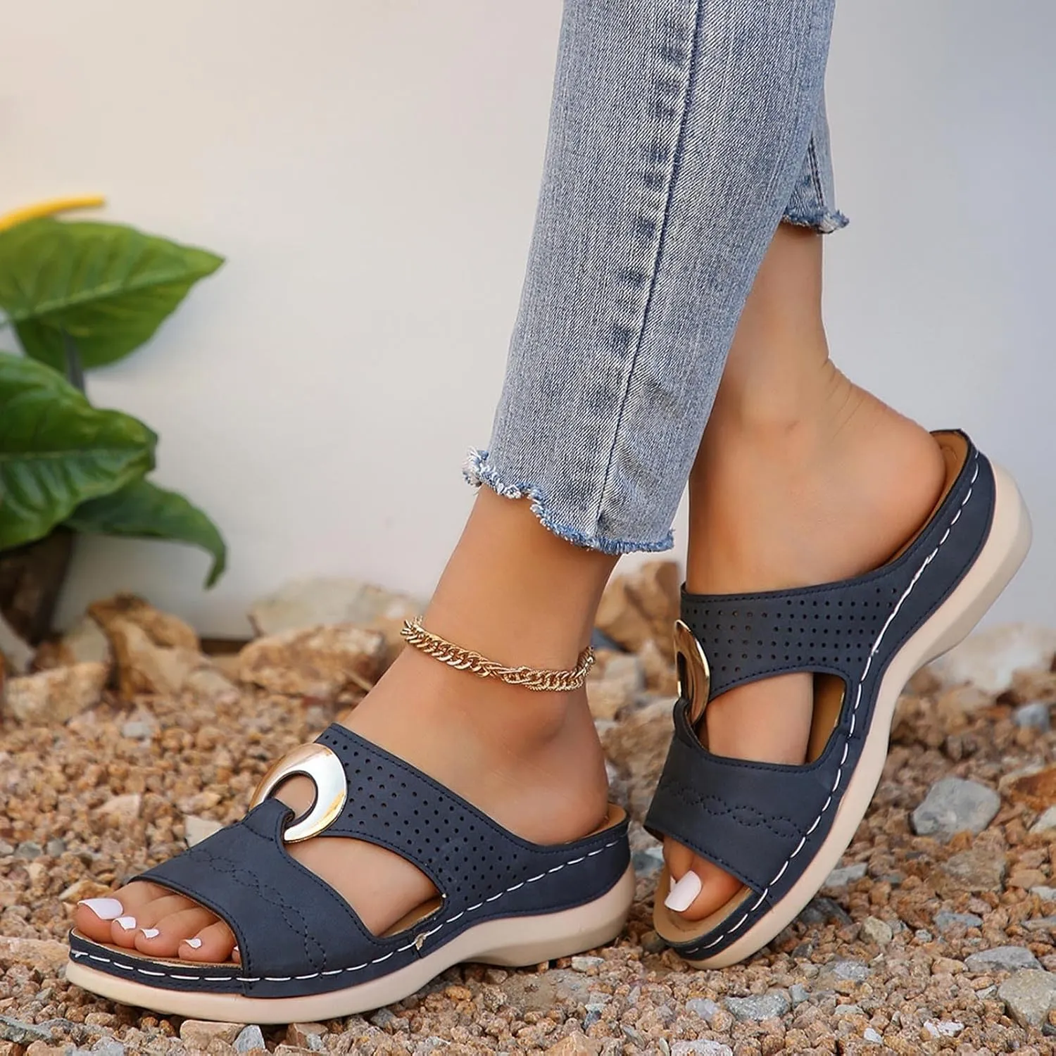 Women's Classic Leather Sandals Lightweight Flat Sandals Cute Hollow Out Flower One Stirrup Casual Walking Slippers, 4